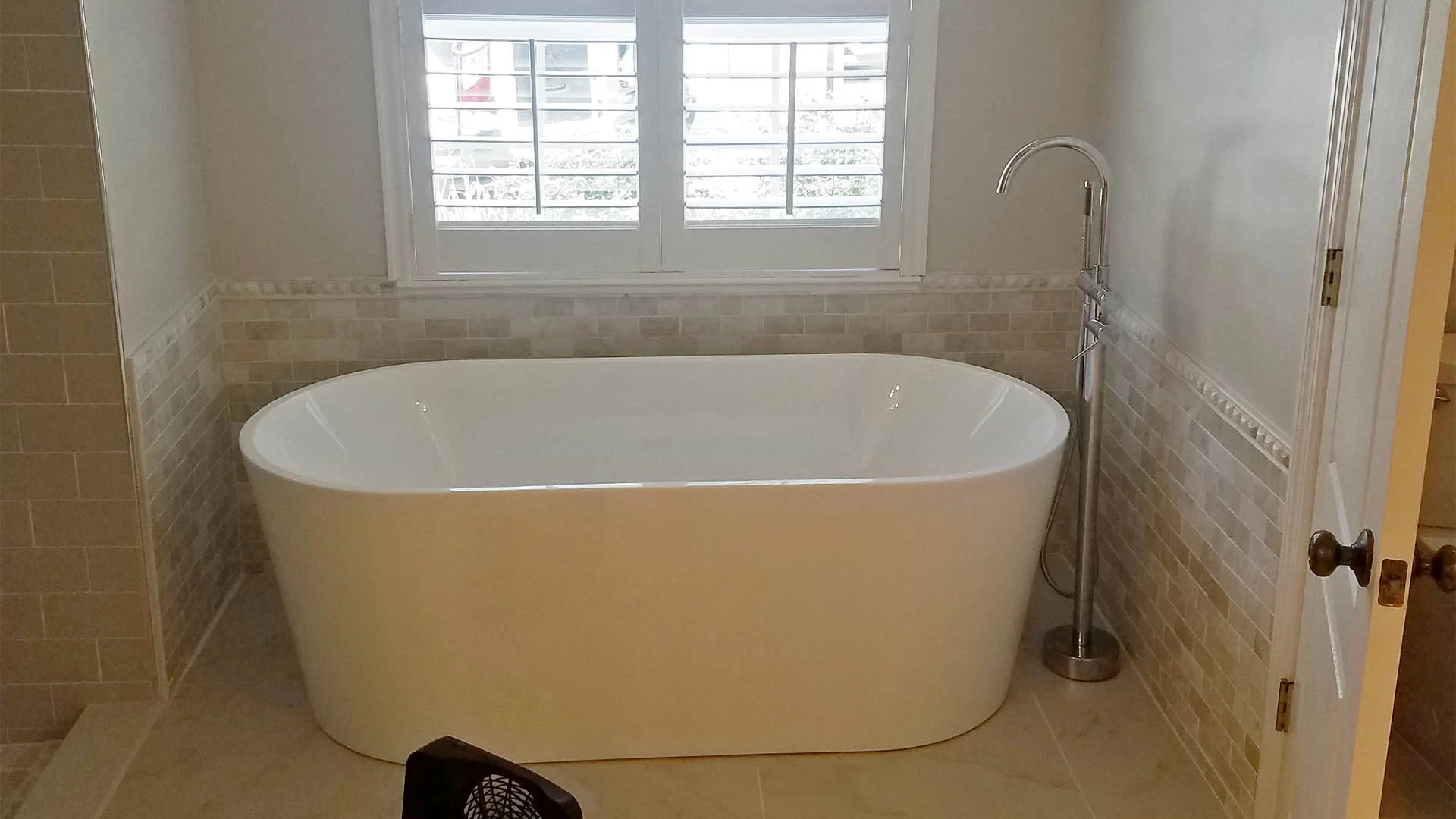 Residential tub and shower install in the Riverview, FL.