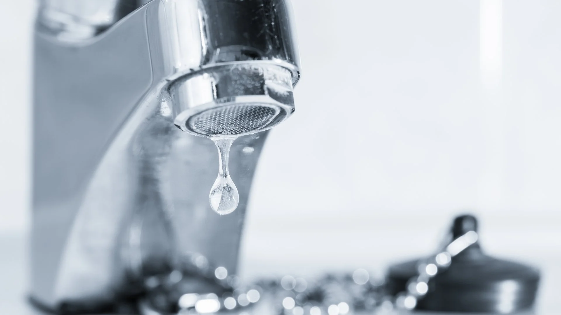 Dripping Faucets: Potential Causes & What to Do